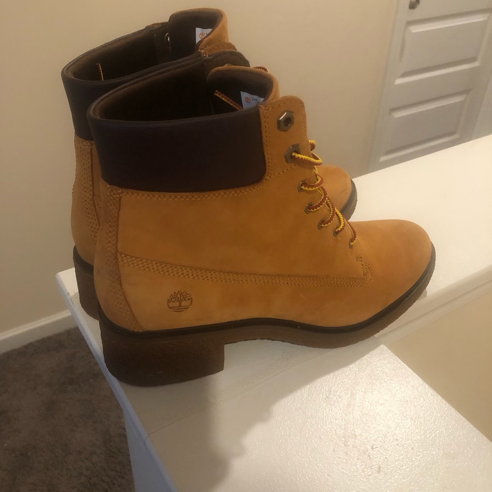 Women Timberland boots